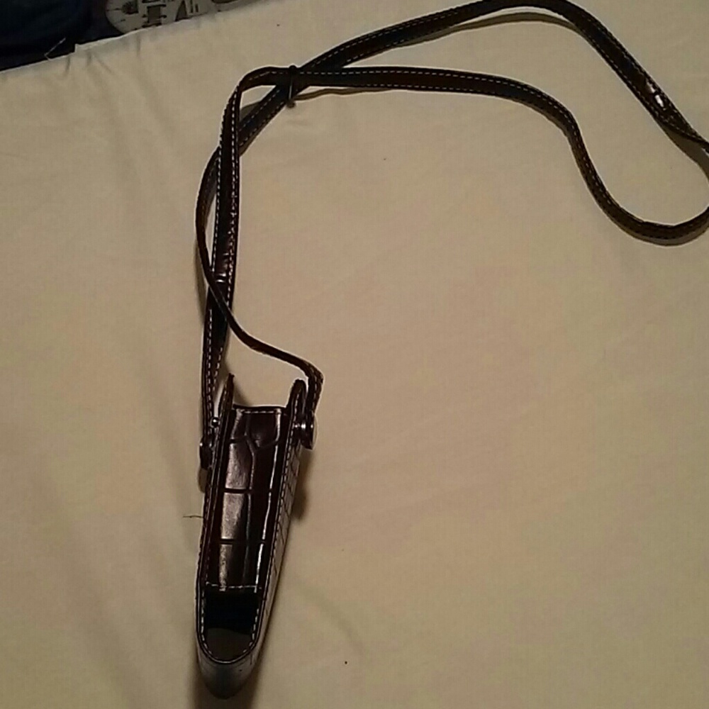 Simple Cell Phone Holder - Picture 2 of 3